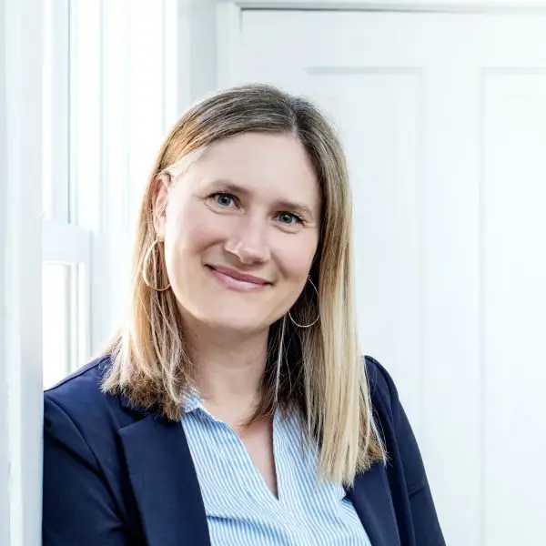 Rosemary Holt, Registered Psychotherapist at Blue Shores Counselling in Collingwood and Stayner.